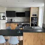 Les 4 Flocons A 100m Et Du Centre , Wifi, Parking, Piscine Ouverte Des Le 1er Mai 제라르메르