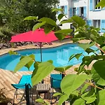 Apartment Les 4 Flocons, Centre, A 100m Du Lac, Avec Piscine , Wifi, Parking, Jardin *