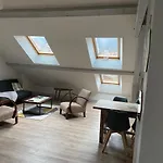 Les 4 Flocons, Centre, A 100m Du Lac, Avec Piscine , Wifi, Parking, Jardin *