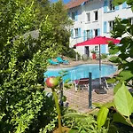Les 4 Flocons, Centre, A 100m Du Lac, Avec Piscine , Wifi, Parking, Jardin Apartment Gerardmer
