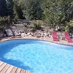 Les 4 Flocons, Centre, A 100m Du Lac, Avec Piscine , Wifi, Parking, Jardin *