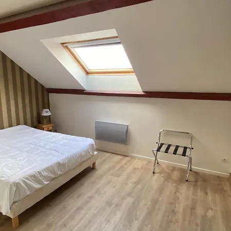 Les 4 Flocons, Centre, A 100m Du Lac, Avec Piscine , Wifi, Parking, Jardin Apartment *