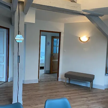 Les 4 Flocons, Centre, A 100m Du Lac, Avec Piscine , Wifi, Parking, Jardin *