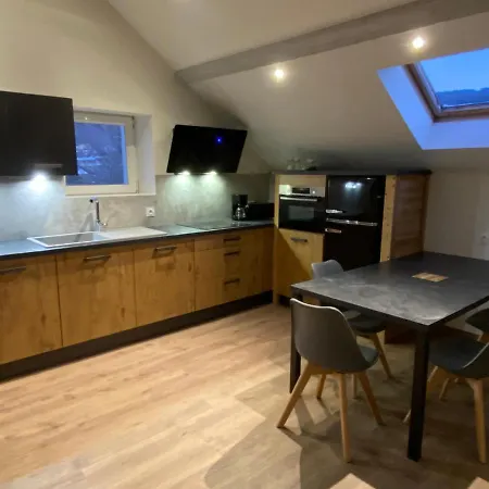 Les 4 Flocons, Centre, A 100m Du Lac, Avec Piscine , Wifi, Parking, Jardin Apartment Gérardmer
