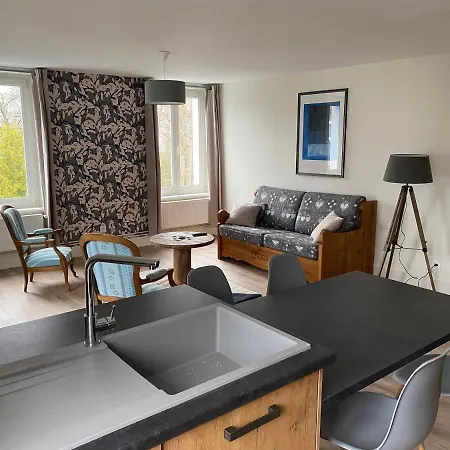 Les 4 Flocons, Centre, A 100m Du Lac, Avec Piscine , Wifi, Parking, Jardin Apartment *