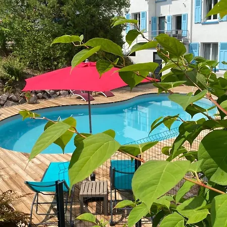 Apartment Les 4 Flocons, Centre, A 100m Du Lac, Avec Piscine , Wifi, Parking, Jardin *
