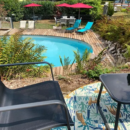 Les 4 Flocons, Centre, A 100m Du Lac, Avec Piscine , Wifi, Parking, Jardin * Gérardmer