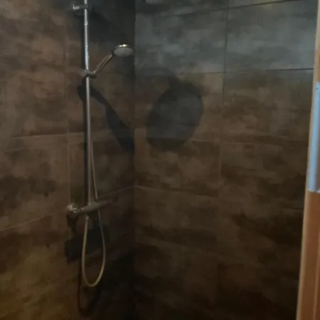 Daire Les 4 Flocons A 100m Et Du Centre , Wifi, Parking, Sauna