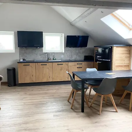 Les 4 Flocons, Avec Piscine Extérieure Chauffée à 100m Du Et Du Centre , Wifi, Parking, Sauna Gérardmer