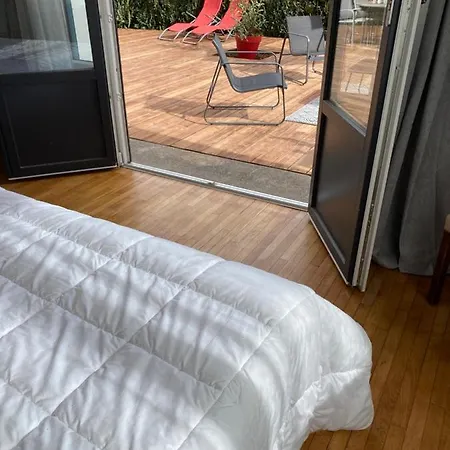 Les 4 Flocons, Avec Piscine Exterieure Chauffee A 100m Du Et Du Centre , Wifi, Parking, Sauna Lejlighed