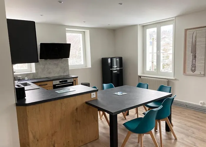 Les 4 Flocons A 100m Et Du Centre , Wifi, Parking, Piscine Ouverte Des Le 1er Mai Apartment