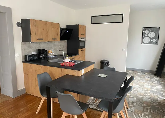 Les 4 Flocons A 100m Et Du Centre , Wifi, Parking, Sauna Appartement