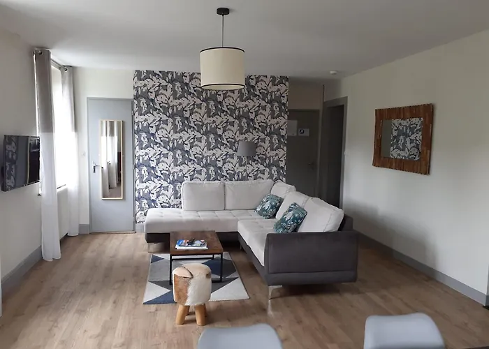 Les 4 Flocons A 100m Et Du Centre , Wifi, Parking, Piscine Ouverte Des Le 1er Mai *